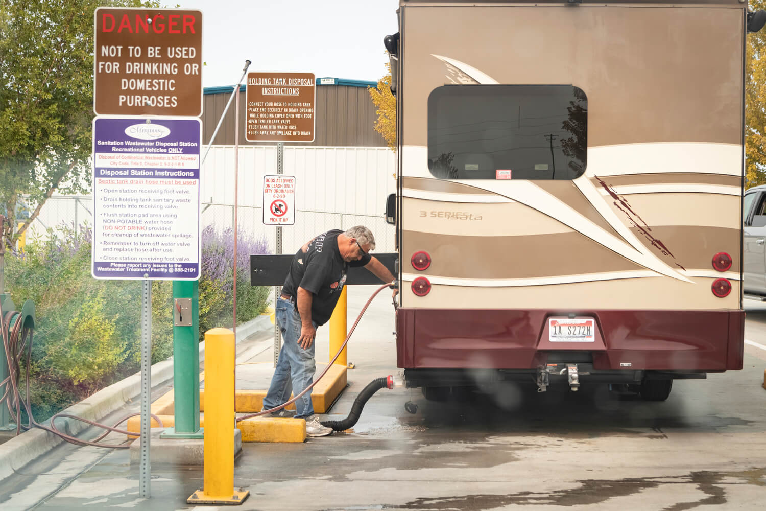 10 Proven Steps to Perfectly Flush Your RV’s Black Tank